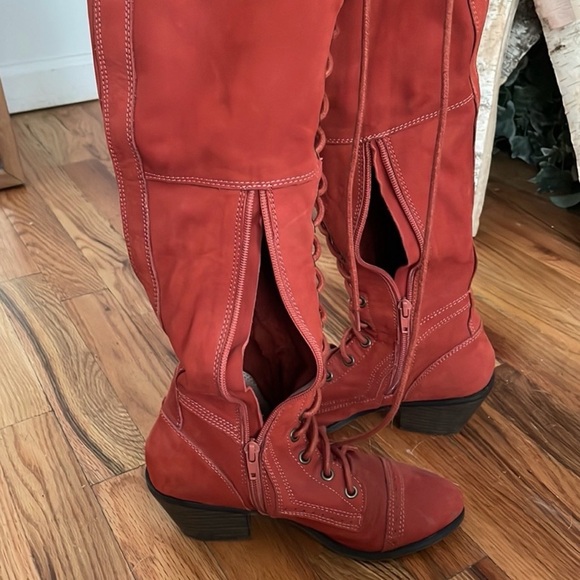 Jeffrey Campbell Sz 7.5 Free People Joe Tall Lace Up Boots Red Leather not suede - Picture 3 of 4